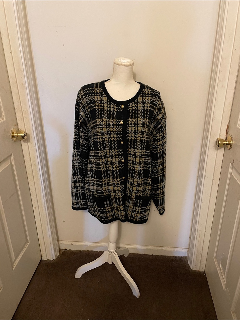 Black and Beige Plaid Knit Cardigan